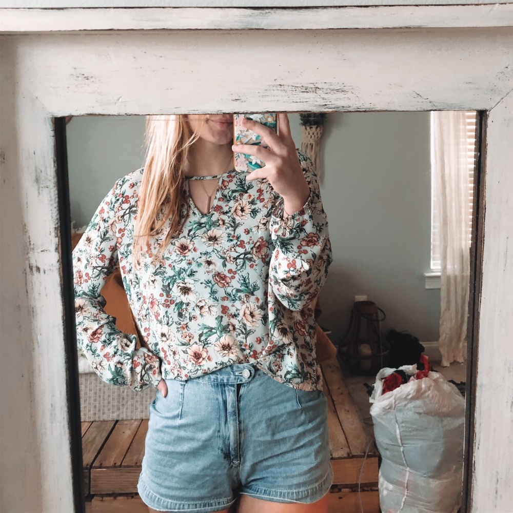 Cute floral top
